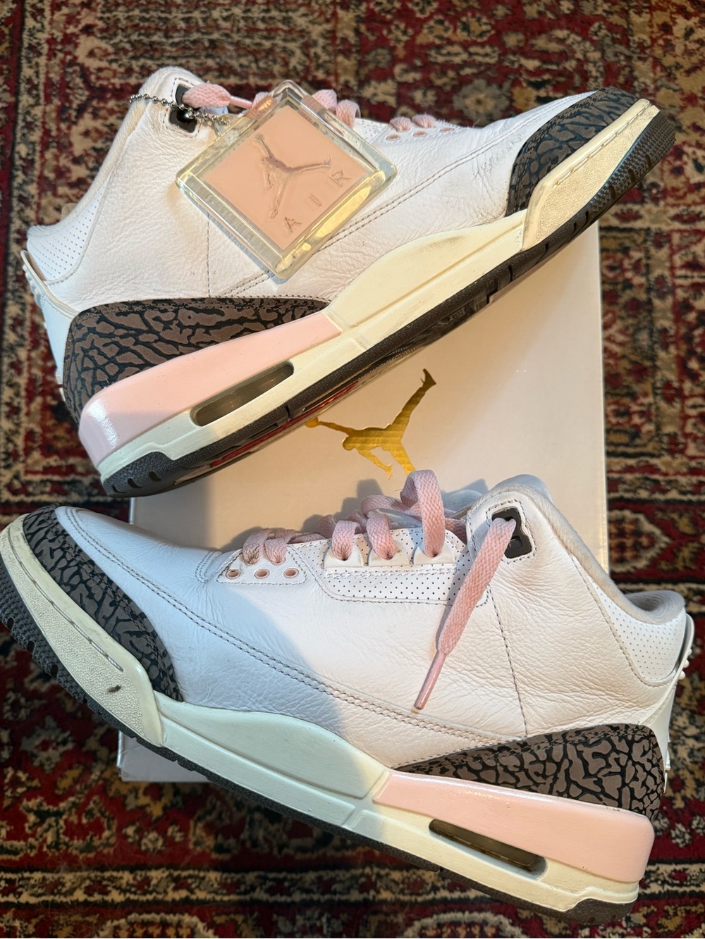 Jordan 3 Retro Neapolitan Sark Mocha - Women’s Sneakers in White, Pink & Black